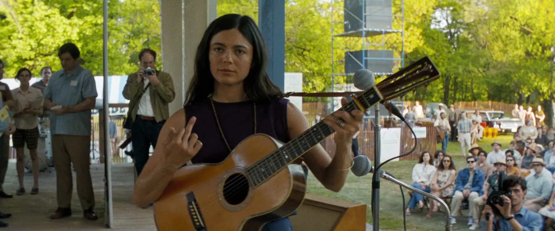 ./image/A Complete Unknown.webp